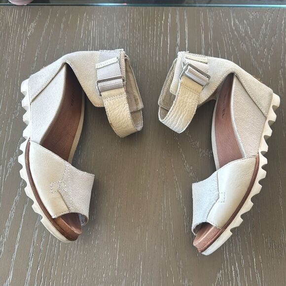 Sorel Light Grayish Leather Wedge Sandals Open Toe Casual Women’s Size 7.5 GUC - Picture 7 of 10